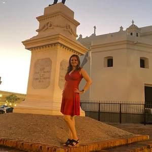 Meet your Posher, Laura